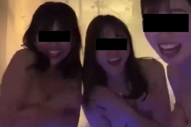 おふざけ エロ流出 / 酔っ払いの陽キャ美女「動画だよ!!」おっぱいバイーン晒しちゃう...えっろww